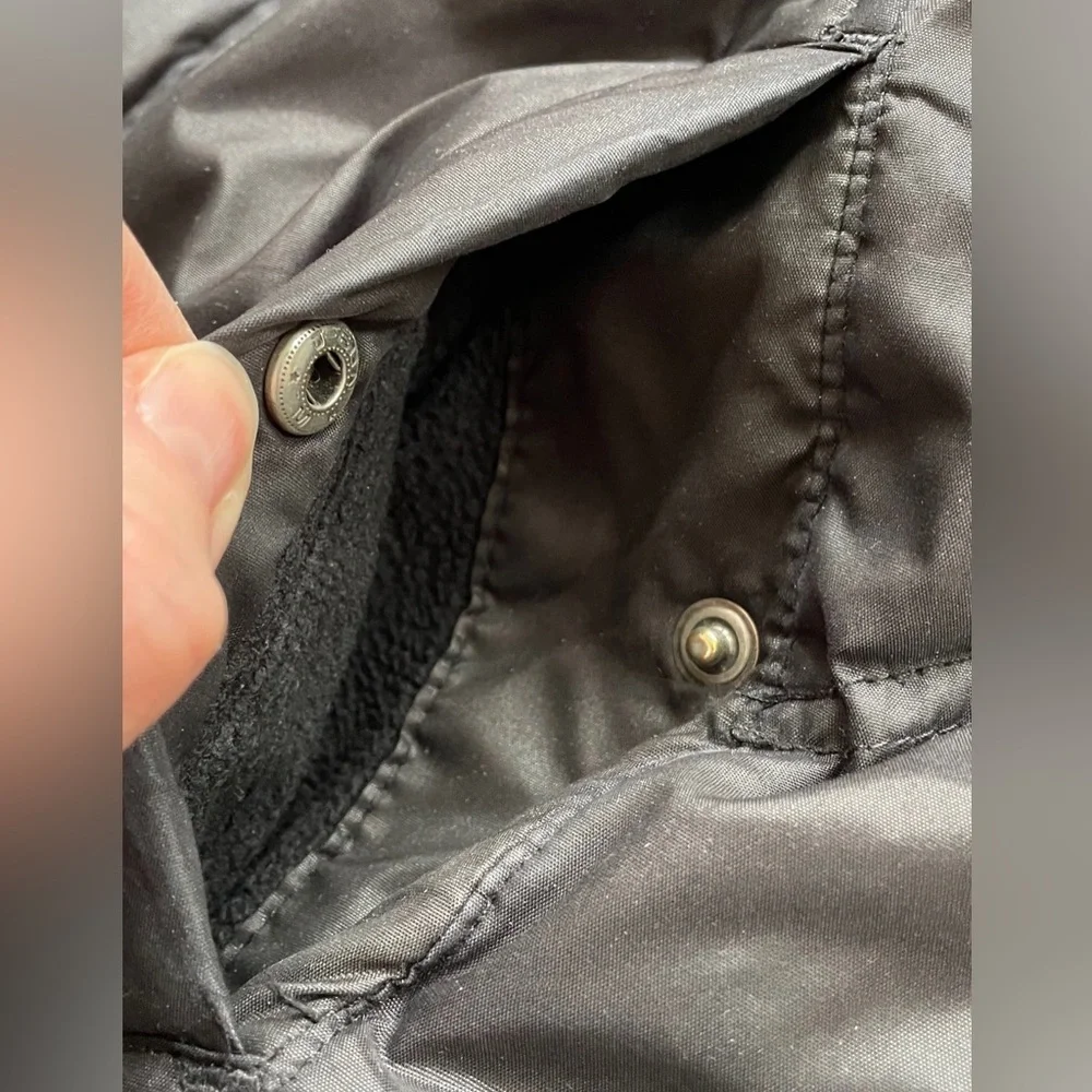Gap | Women’s Black Medium Lightweight Soft Winter Jacket with Zipper & Buttons